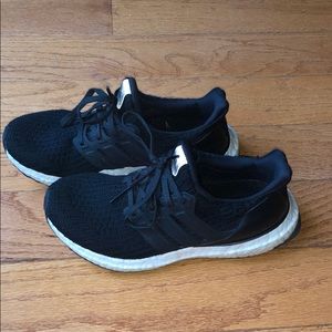 Black Adidas Ultraboost